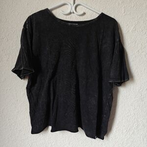 CAUTION TO THE WIND Cropped Shirt